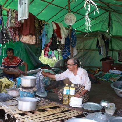 မြန်မာပြည်သူ၃သန်းခန့် ထမင်းတစ်နပ်အတွက် နေ့စဉ် ရုန်းကန်နေရ၊ကမ္ဘာ့ ငတ်မွတ်မှု ပဉ္စမမြောက် နိုင်ငံဖြစ်လာ