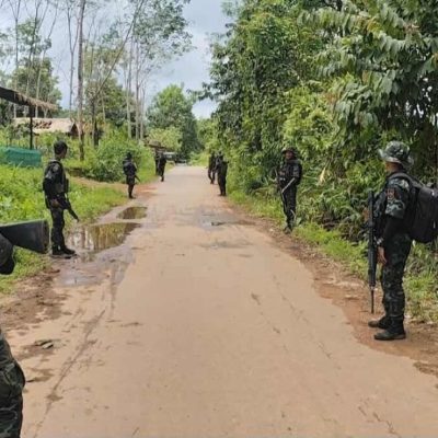 လမ်းပြ ၂ ဦးကို ရေးဘီလူး ဖမ်းမိပြီးနောက် စစ်ကြောင်း ရှေ့မတိုးရဲတော့ဘဲ ပြန်ခေါက်