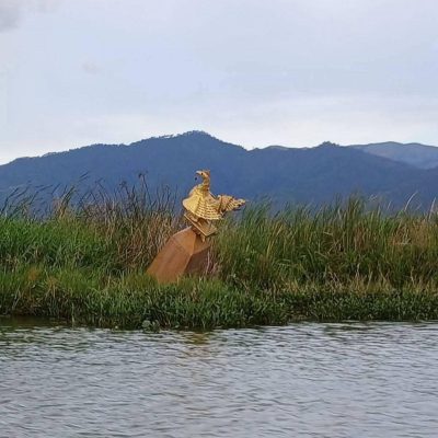 အင်းလေးကန်ရှိ ဟင်္သာတိုင် ရေအောက်သို့ နစ်မြုပ်သွား