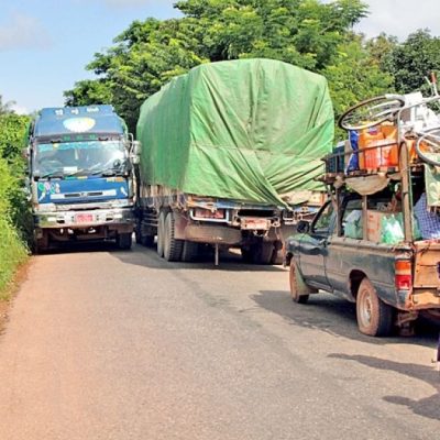 စစ်ကော်မရှင်က မှောင်ခိုပစ္စည်းများကို အဖမ်းပြပြီး လာဘ်ငွေယူကာ ပြန်လည်ထုတ်ပေးနေ