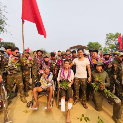 အင်းတော်မြို့သိမ်းတိုက်ပွဲ၌ ဖမ်းမိခဲ့သည့် စစ်သုံ့ပန်း ၁၃ဦး လက်နက်သုံးလက်လုယူထွက်ပြေးသွား