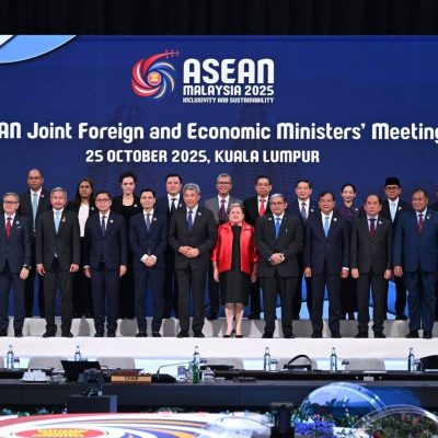 အတုအယောင်ရွေးကောက်ပွဲမတိုင်မီ ပဋိပက္ခအားလုံးရပ်စဲရေးနှင့် အားလုံးပါဝင်သည့် နိုင်ငံရေးဆွေးနွေးပွဲပြုလုပ်ရန် အာဆီယံ တောင်းဆို