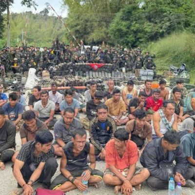 တော်လှန်ရေးတပ် သိမ်းထားသည့် မောတောင်မြို့သို့ သွားရာလမ်းတွင် တိုက်ပွဲပြင်းထန်နေ