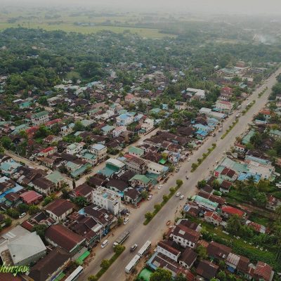 ရွေးကောက်ပွဲအတွက် တက်ကြွနေသော လှည်းကူး အုပ်ကြီးရုံးကို ပြင်းအားမြင့်မိုင်းဖြင့် ပုံစံပေး
