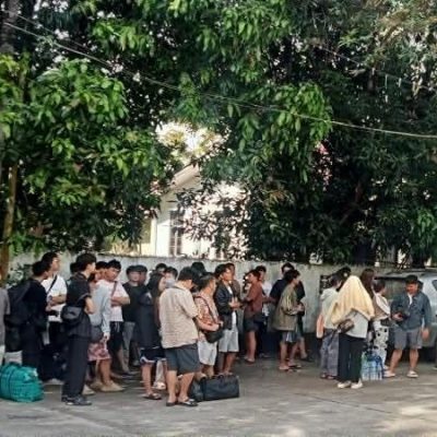 မြဝတီမြို့နယ် ကျားဖြန့်ရုံမှ ထွက်ပြေးလာသည့် နိုင်ငံသားနှင့် နိုင်ငံခြားသား အလုပ်သမားတစ်ထောင်နီးပါး မွန်၌ ဖမ်းဆီးခံရ
