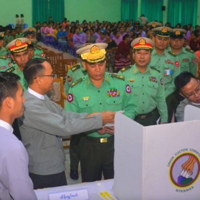 စစ်ကောင်မရှင်၏ နည်းပညာဖြင့် ထိန်းချုပ်မည့် မဲပေးစနစ်ကြောင့် ပြည်သူတွေအခက်တွေ့