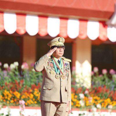 ဒီမိုကရေစီ နောက်ပြန်ဆွဲမှုမှာ လက်နက်ကိုင်ခြင်း​ကြောင့်ဟု လက်နက်အားကိုး အာဏာသိမ်းခဲ့သည့် စစ်ခေါင်းဆောင်ပြော