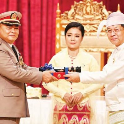 စစ်ကော်မရှင်၏ အွန်လိုင်းလိမ်လည်မှု တိုက်ဖျက်ရေးအကြောင်းပြု အကောင့်များ အပိတ်ခံရသဖြင့် ပြည်သူတချို့ အခက်တွေ့