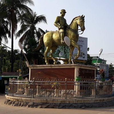 ခရမ်း ၈ရပ်ကွက်အုပ်ကြီးနှင့်အဖွဲ့ကို စစ်မှုထမ်းလူကုန်ကူးမှုဖြင့် စစ်တပ် ဖမ်းဆီး