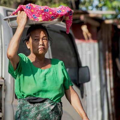 တောင်ဒဂုံ၌ နေအိမ်ထဲ အရက်သောက်ခြင်းကိုပင် ပျူစောထီးများက ငွေညှစ်ရန် ဝင်ဖမ်းခြင်းများ ပြုလုပ်နေ