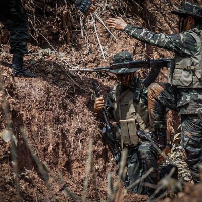 ရေတာရှည်တွင် PDF တိုက်ခိုက်ခြင်းခံထားရသော စစ်တပ် ပြည်သူ ၁၀၀ ခန့်ကို ဖမ်းဆီးထား