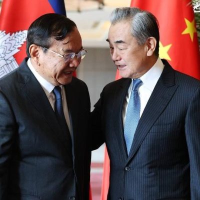 တရုတ်က ကမ္ဘောဒီးယားသို့ ယွမ် သန်း ၂၀ တန်ဖိုးရှိ လူသားချင်းစာနာထောက်ထားမှုဆိုင်ရာ အကူအညီများ ပေးအပ်