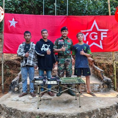 ရေးတွင် စစ်မှုထမ်းတပ်သား ၃ ဦး လက်နက်နှင့် အလင်းဝင်