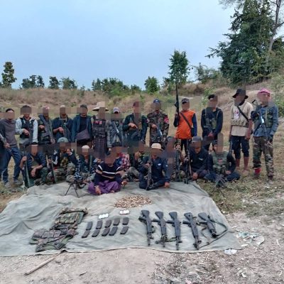နေပြည်တော်-တောင်တွင်းကြီး ရထားလမ်းဘေးတွင် ငွေတောင်းရမ်းပြီး ပြန်လာသည့် စစ်သားများ ကို PDF တိုက်ခိုက်၊ ၄ ဦးသေ၊သေနတ် ၅ လက်ရ