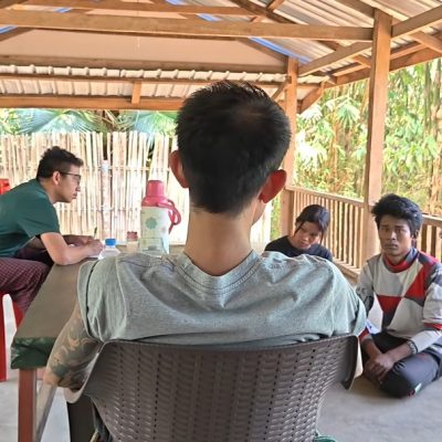 စစ်တပ်ထဲမှ ထွက်ပြေးလာသည့် စစ်မှုထမ်းတပ်သားနှင့်ဇနီးကို ရေးဘီလူး ဖမ်းဆီးမိ