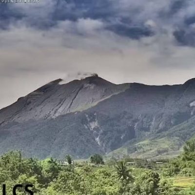 ဖိလစ်ပိုင်တွင် Kanlaon မီးတောင် ပြင်းထန်စွာ ပေါက်ကွဲ၊ ဒေသခံများကို ဘေးလွတ်ရာသို့ ရွှေ့ပြောင်းပေးထားရ