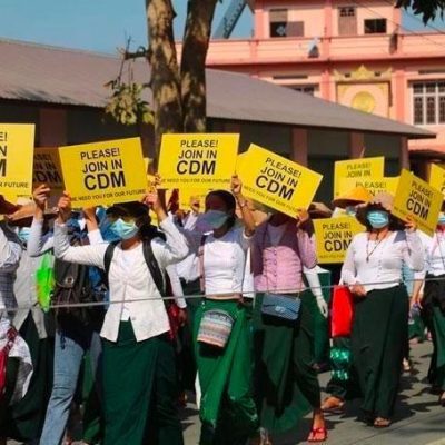 စစ်အုပ်စု ဆရာတစ်သိန်းကျော်ကို အလုပ်ဖြုတ်ပြီး အနည်းဆုံး ၃၇ ဦးအား သတ်ဖြတ်ခဲ့ဟုဆို