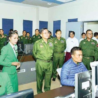 တော်လှန်ရေးအင်အားစုနှင့် ပြည်သူကို သွေးခွဲသပ်လျှိုရန် ဆိုရှယ်မီဒီယာအား ဒုတိယစစ်မျက်နှာအဖြစ် စစ်တပ် အသုံးချနေ