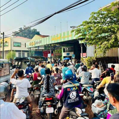 မွန်တွင် လိုင်စင်မဲ့ယာဉ်များကို ဆီမပေးတော့သဖြင့် မှောင်ခိုဈေးကွက် ကြီးထွားလာ