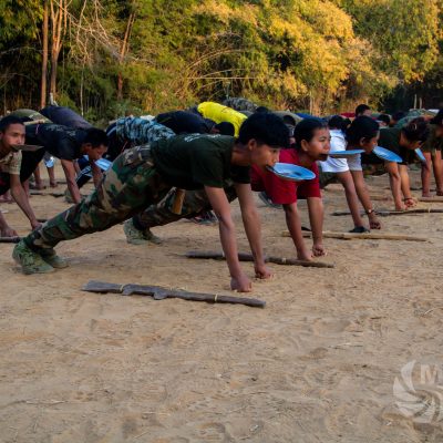 ဆေးအိတ်တစ်လုံး၊ စက်ချုပ်သံတစ်ညံညံနဲ့ ယောတပ်တော်ရဲ့ နောက်ကွယ်က ခွန်အားများ