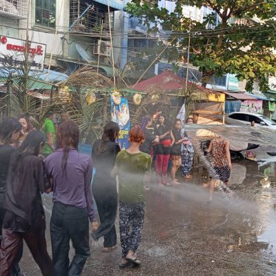 ရန်ကုန်ရပ်ကွက်များ၌ သင်္ကြန်တွင်း သောက်စားနေသူများ ပေါ်တာဆွဲရန် ရဲများ စီစဉ်နေ