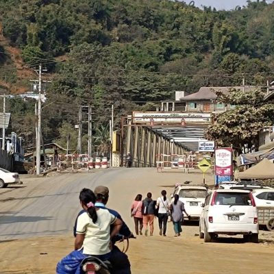 ဖားကန့်တွင် စစ်တပ် လက်နက်ကြီး ထိမှန်ကာ ၃ နှစ်သား စစ်ရှောင်ကလေးနှင့် အမျိုးသားတစ်ဦး သေဆုံး