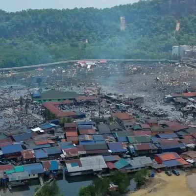 မလေးရှားရောက် နိုင်ငံမဲ့များနှင့် အဆင်းရဲဆုံးသူများနေထိုင်သည့် ရေပေါ်ရွာတွင် မီးလောင်မှုဖြစ်ပွားပြီး အိမ်ခြေ ၁,၀၀၀ ခန့် ပျက်စီး