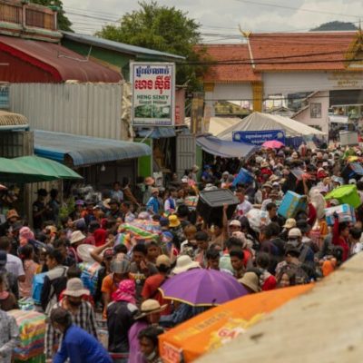 ထိုင်းတစ်နိုင်ငံလုံးရှိ ပြည်ပ အလုပ်သမားများ၏ အလုပ်ကိုင်ခွင့်လက်မှတ်များကို စစ်ဆေးရန် အလုပ်သမားဝန်ကြီး ညွှန်ကြား