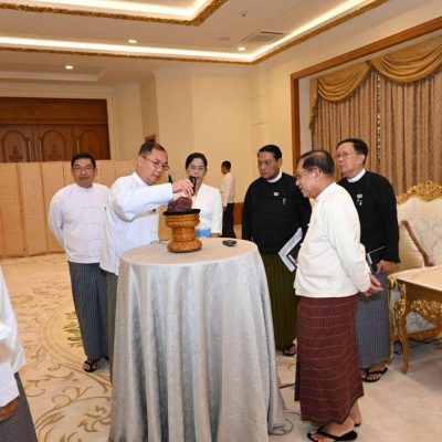 အာဆီယံတွင် မင်းအောင်လှိုင် လူရာသွင်းမခံရ၍ အရှက်ရခြင်းကို ပတ္တမြားနှင့် ဖုံးဖိဟုဆို