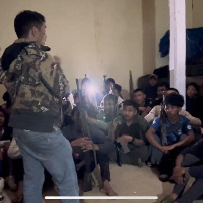 ဟားခါးမြို့အထွက်တွင် စစ်တပ် တိုက်ခိုက်ခံရပြီး ၄ ဦးသေ၊ ဗျူဟာမှူးအပါအဝင် ၈ ဦး ဒဏ်ရာရ