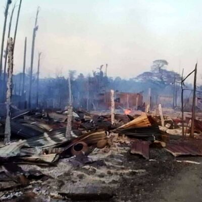 စစ်တပ် ဗုံးကြဲတိုက်ခိုက်မှုကြောင့် စနဲမြို့ တစ်ရပ်ကွက်လုံး မီးလောင် ပြာကျ