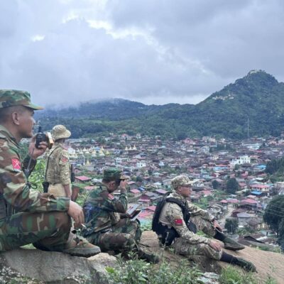 စစ်မျက်နှာတိုင်းတွင် စစ်သားများ သေဆုံးမှု ကြောက်ခမန်းလိလိ များ၊ စစ်အာဏာရှင် အာဏာမစွန့် ရရေး တစ်တိုင်းပြည်လုံးက လူငယ်များကို အသက်စွန့်ခိုင်းနေဟုဆို