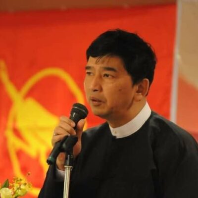 နည်းပညာ လက်ဝယ်ရောက်ချိန် စစ်တပ်ကို ဆုံးမနိုင်ပြီဟု ဦးမင်းကိုနိုင် ပြော၊ မြိုင်တွင် ရဟတ်ယာဉ် တိုက်ခိုက်ခံရပြီးနောက် လေကြောင်းမှ ပြန်လည်ဗုံးကြဲနေ