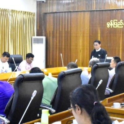 အစိုးရတုမကြိုက်သည့် မေးခွန်းများ မမေးရန် မွန်လွှတ်တော်ဥက္ကဌက အမတ်များအား ဖိအားပေး