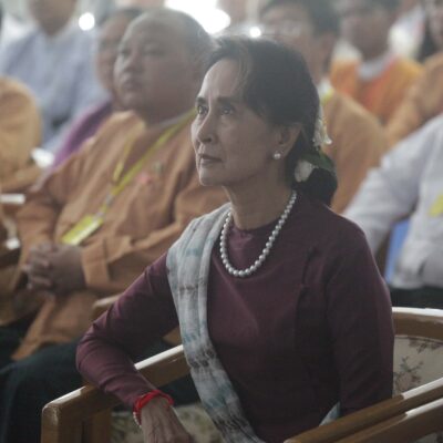 ဒေါ်အောင်ဆန်းစုကြည်နှင့် အာဆီယံအထူးသံ တွေ့ဆုံခွင့်ပြုရန် တောင်းဆိုချက်ကို ပြင်သစ်သမ္မတ ထောက်ခံ၊ ခြွင်းချက်မရှိ လွှတ်ပေးရန်လည်းလို