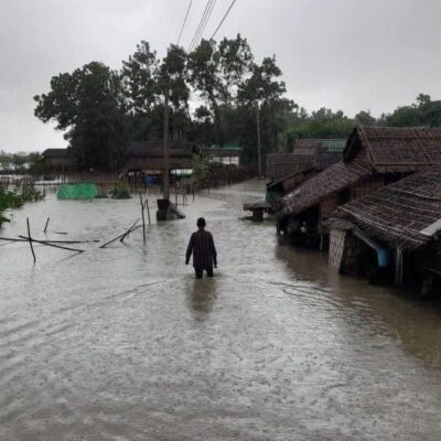 ရေဘေးတွေ့နေသည့် ရခိုင်နှင့် မွန်တို့အပါအဝင် တိုင်းနှင့် ပြည်နယ် ၁၂ ခုတွင် မိုးကြီးနိုင်၍ ရေဘေးသတိပြုရန်လို