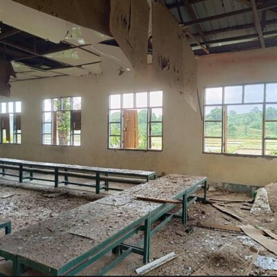 ရခိုင်ပြည်သူများ ရေဘေးဒဏ်သင့်နေချိန် စစ်တပ် ဗုံးကြဲ၊၃နှစ်သားအပါအဝင် ၄ဦး သေဆုံး