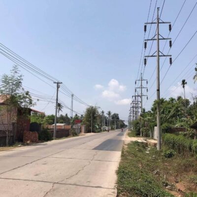 မော်လမြိုင်မြို့စွန်ရှိ သိန်းရာထောင်ချီ လောင်းကစားဝိုင်းကြီးကို လုံနယ်ဝန်ကြီး၏ ခါးပိုက်ဆောင် တပ်က လုံခြုံရေးပေး