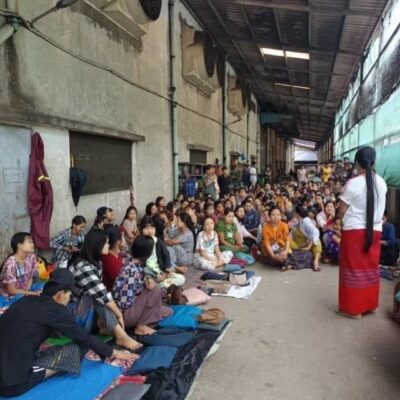 ၈ ကြိမ်ညှိပြီးသော်လည်း ထမင်းတစ်နှပ်စာပင်မရှိသည့် တိုးနှုန်းကြောင့် လှိုင်သာယာ Spring Mon စက်ရုံလုပ်သားများ ဆက်လက်တောင်းဆိုမည်